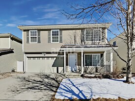 18835 Burlington Pl in Denver, CO - Building Photo