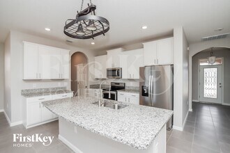 4709 Alligator Flag Cir in West Melbourne, FL - Foto de edificio - Building Photo