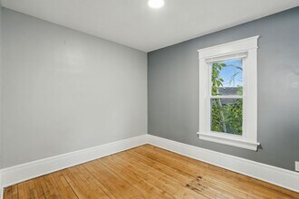 427-429 N Dewey St in St. Paul, MN - Building Photo - Building Photo