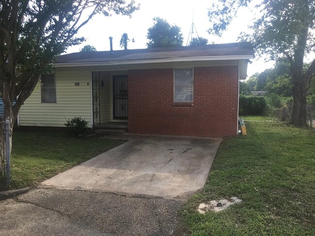 165 Pleasant Ct in Jackson, MS - Building Photo - Building Photo