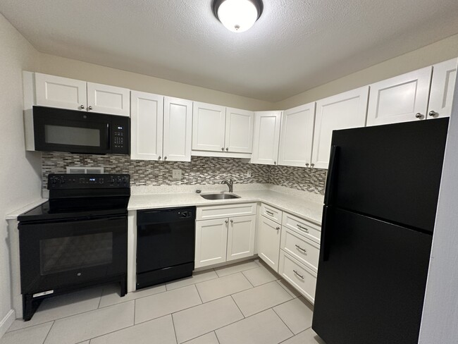 75 Monmouth St, Unit 105