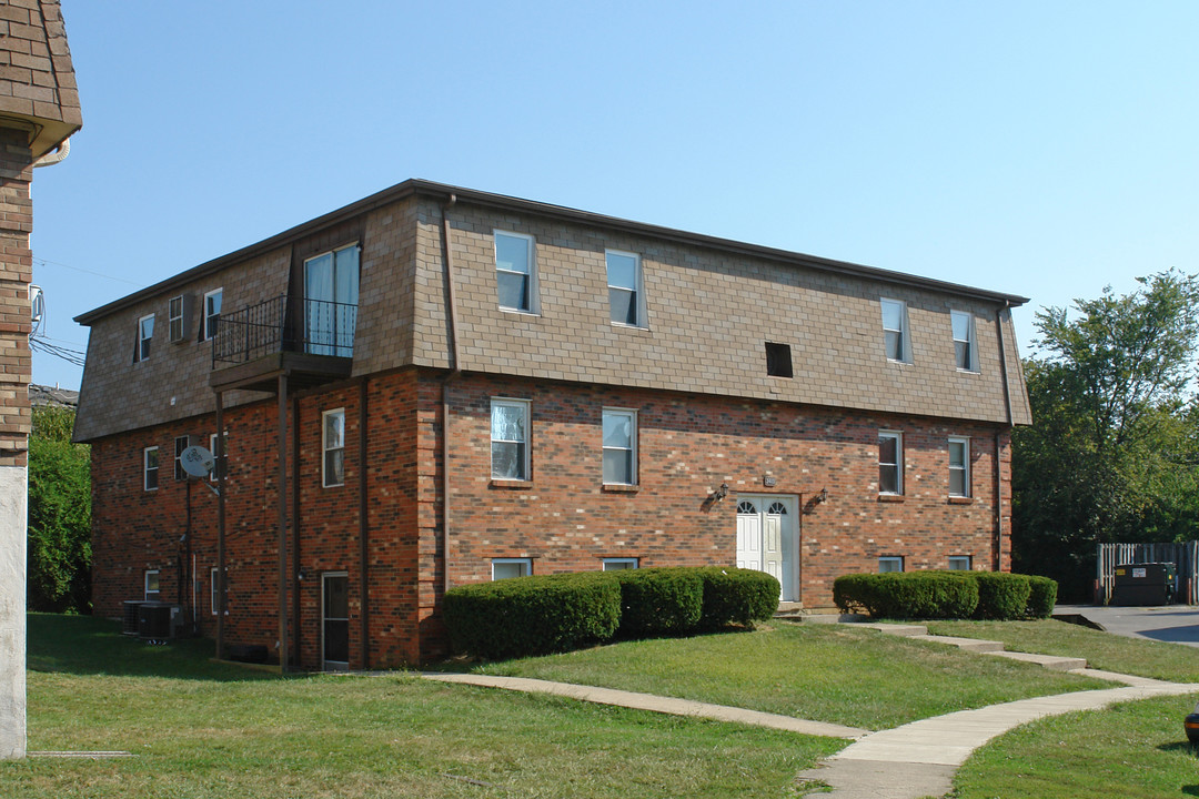 2405 Elderberry Ct in Lexington, KY - Foto de edificio