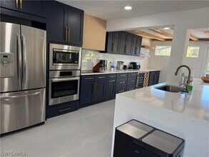 514 14th St N in Naples, FL - Building Photo - Building Photo