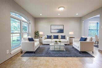 815 Valleycreek Rd in Mesquite, TX - Building Photo - Building Photo