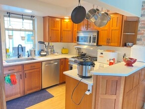 4423 Phinney Ave N in Seattle, WA - Building Photo - Building Photo