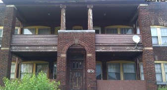 1743 Elsinore Ave in East Cleveland, OH - Building Photo