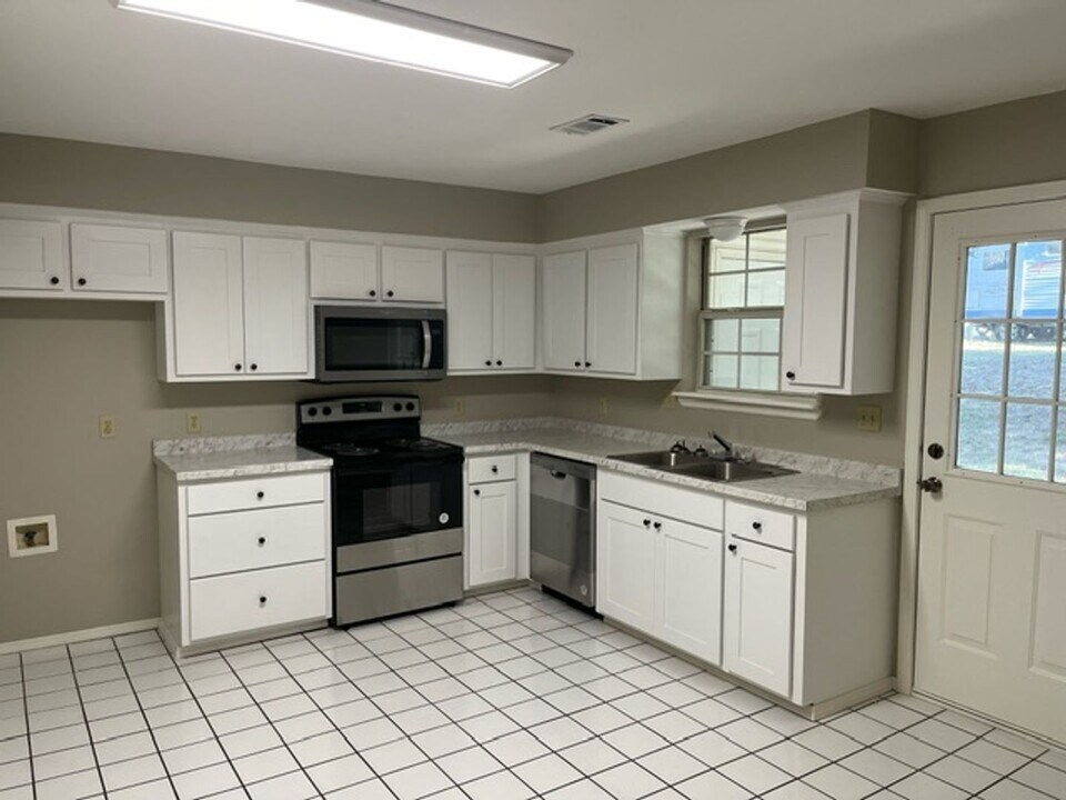 50 Lynnwood Cove in Dover, AR - Building Photo