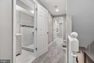 1230 W Lombard St in Baltimore, MD - Foto de edificio - Building Photo