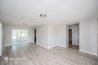 513 Pine Ln in Brandon, FL - Building Photo - Building Photo