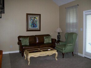 811 Bradford Ave, Unit 5 in Kemah, TX - Building Photo - Building Photo