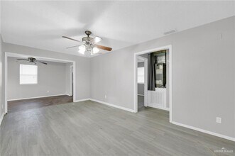 14 S 26th St in McAllen, TX - Building Photo - Building Photo