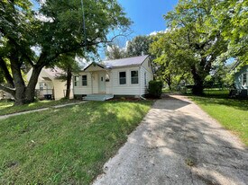 517 S Atchison St in El Dorado, KS - Building Photo