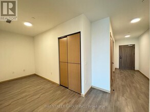3429-3429 Sheppard Ave E in Toronto, ON - Building Photo - Building Photo