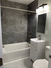 1124 Hugo St in Maumee, OH - Building Photo - Building Photo