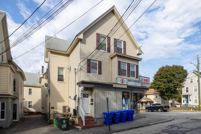 455 Hanover St in Manchester, NH - Foto de edificio - Building Photo