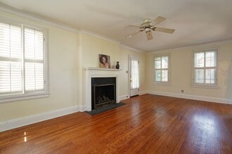 1104 Summit Dr in Charleston, WV - Building Photo - Building Photo
