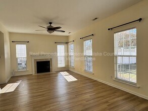 338 Luke Meadow Ln in Cary, NC - Building Photo - Building Photo