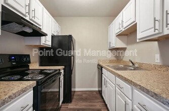4538 W Kiest Blvd in Dallas, TX - Building Photo - Building Photo