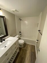 3100 Heathstead Pl, Unit G in Charlotte, NC - Building Photo - Building Photo