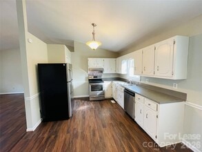 2499 Brookwood Rd in Lincolnton, NC - Building Photo - Building Photo