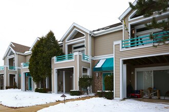 Blueberry Hill Apartments in Madison, WI - Foto de edificio - Building Photo