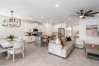 14837 Windward Ln in Naples, FL - Building Photo - Building Photo