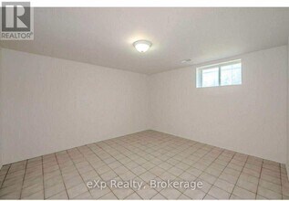 233 Elizabeth St in Guelph, ON - Building Photo - Building Photo