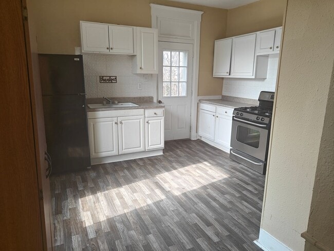 property at 1325 Jefferson Ave