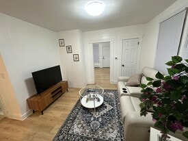 63 Whitmore St in Hartford, CT - Building Photo