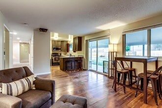 15054 E Dartmouth Ave in Aurora, CO - Building Photo - Building Photo