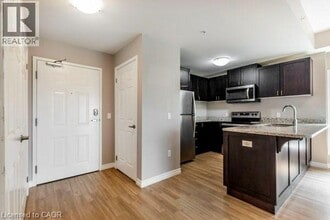 456 Lorne Ave W in Stratford, ON - Building Photo - Building Photo