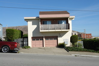 316 Commercial Ave in South San Francisco, CA - Building Photo - Building Photo