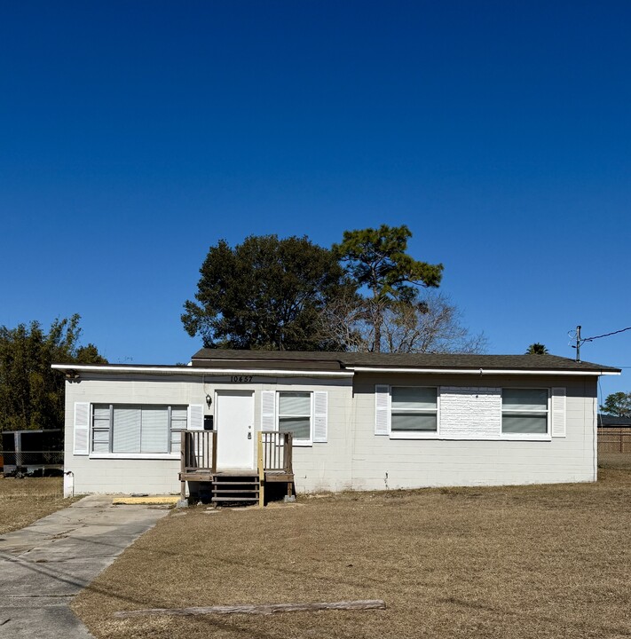 10457 Stone Rd in Jacksonville, FL - Building Photo