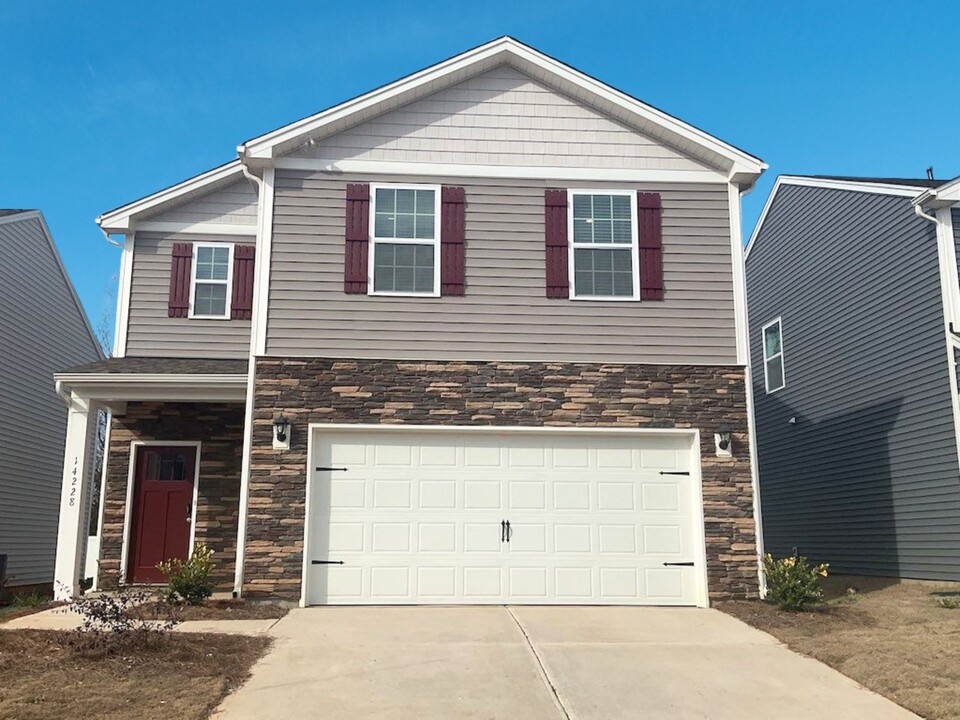 14228 Wilson Mac Ln in Charlotte, NC - Building Photo