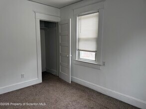 2031 Delaware St in Dunmore, PA - Building Photo - Building Photo