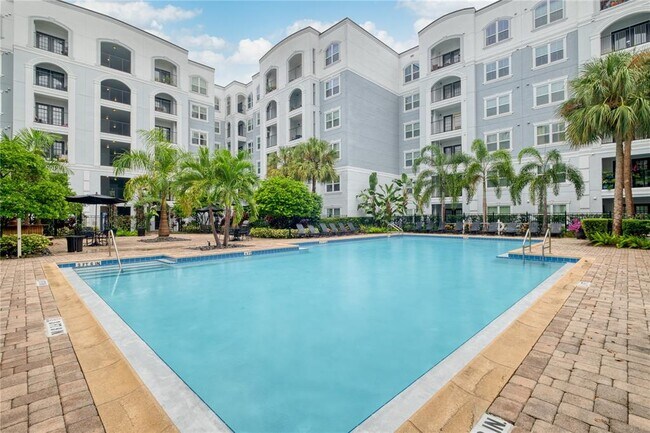 300 E South St in Orlando, FL - Building Photo - Building Photo
