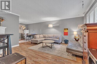 37 Wenlock Crescent in London, ON - Building Photo - Building Photo