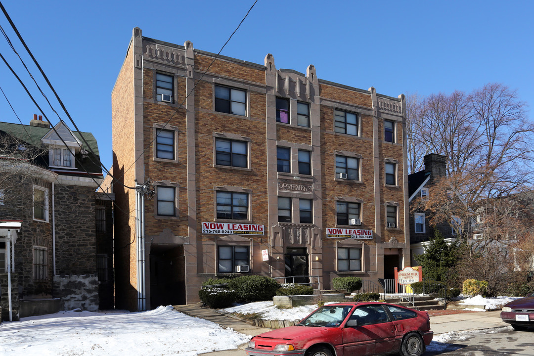 Premier Apartments in Philadelphia, PA - Building Photo