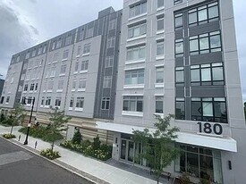 180 Telford St in Boston, MA - Building Photo