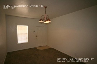 5307 Daybreak Dr in Killeen, TX - Foto de edificio - Building Photo