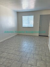 3312 Wellesley Ct NE, Unit #3 in Albuquerque, NM - Building Photo - Building Photo