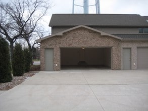 932 Cedar St in De Pere, WI - Building Photo - Building Photo