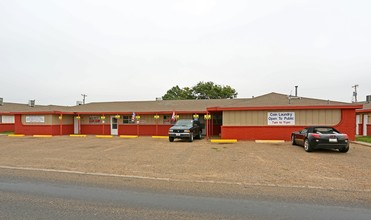 Jasmine Apartments in Dumas, TX - Building Photo - Building Photo