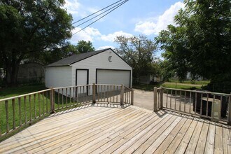5847 Weddel St in Taylor, MI - Building Photo - Building Photo
