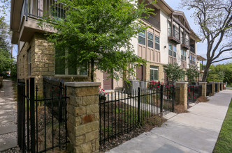 30th Street Townhomes in Austin, TX - Building Photo - Building Photo