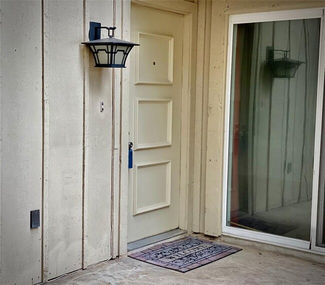 8340 Fathom Cir in Austin, TX - Building Photo - Building Photo