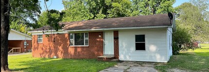 521 S Clayton St in Rector, AR - Building Photo - Building Photo