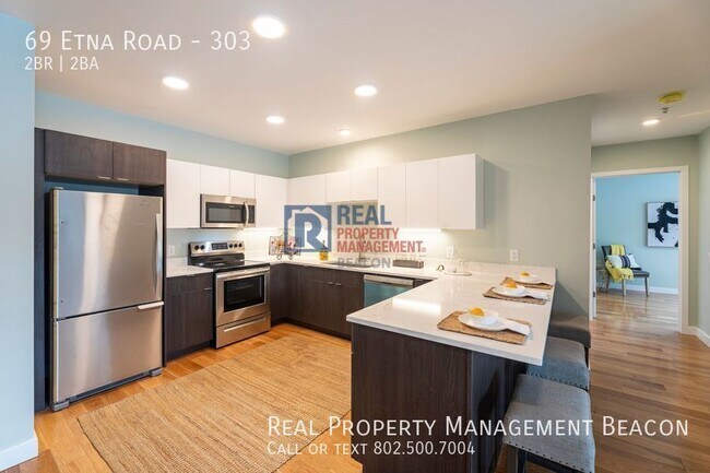 Treetops in Lebanon, NH - Foto de edificio - Building Photo