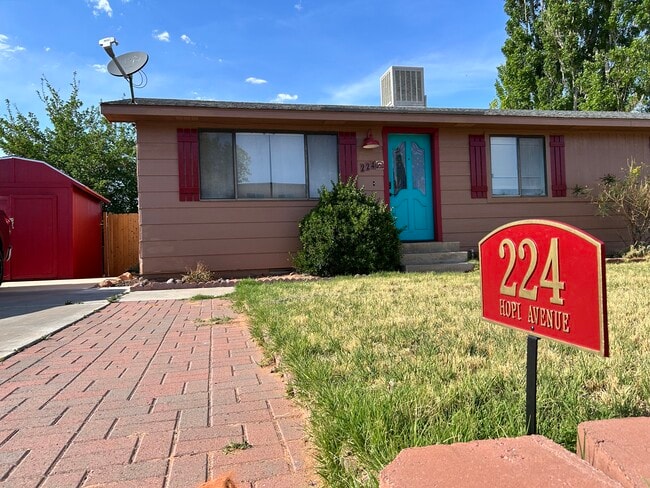 224 Hopi Ave