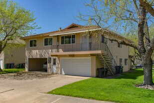 5170 Connecticut Dr in Sacramento, CA - Building Photo